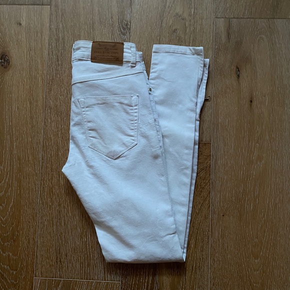 Zara white jeans 2